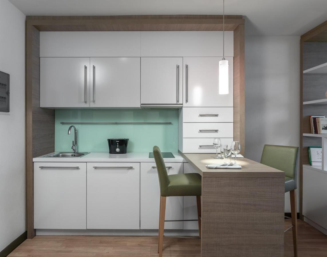 Ramada Encore Kiev Luaran gambar