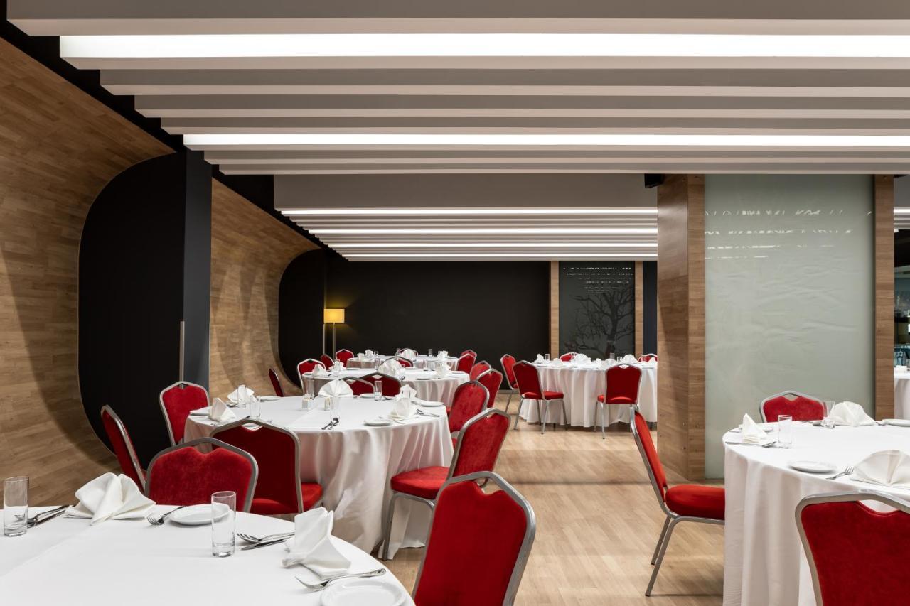 Ramada Encore Kiev Luaran gambar