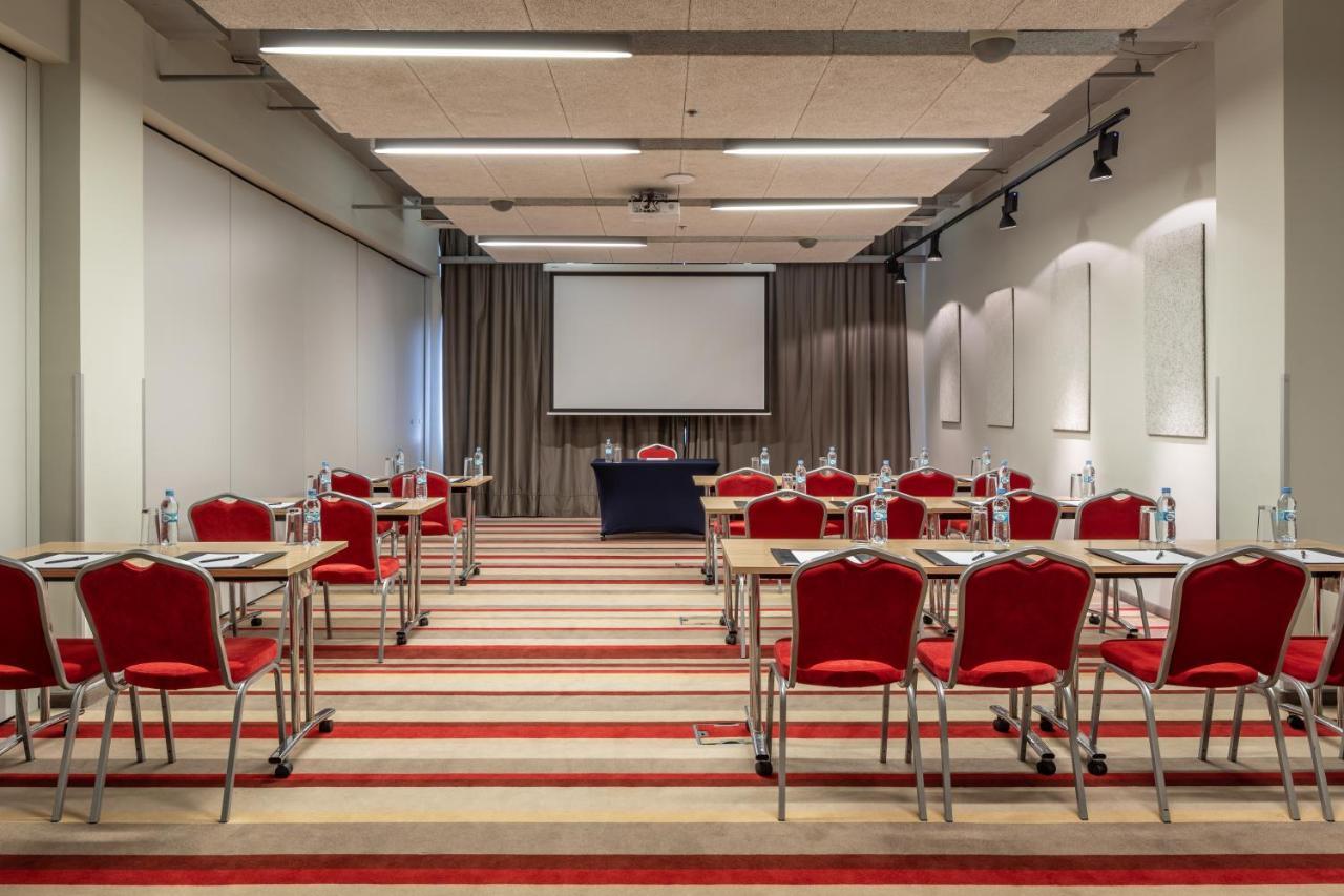 Ramada Encore Kiev Luaran gambar
