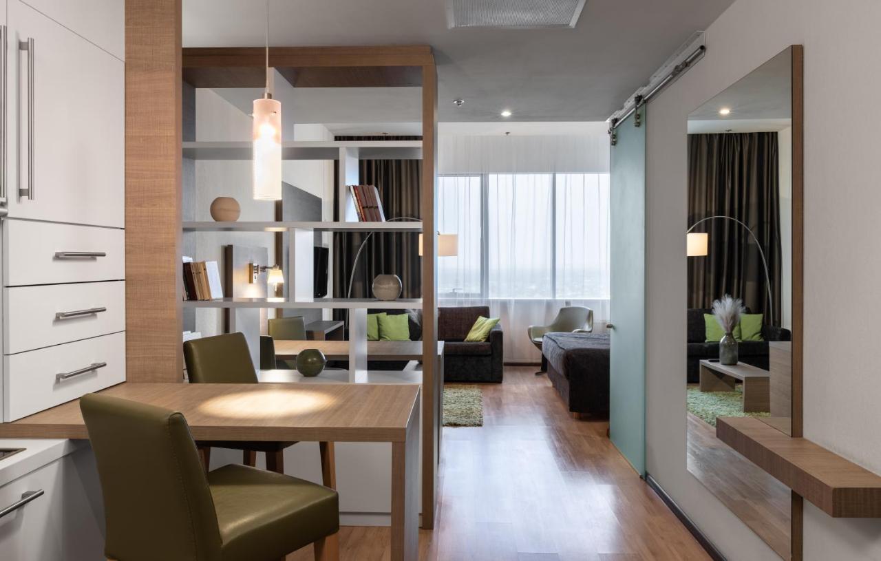 Ramada Encore Kiev Luaran gambar